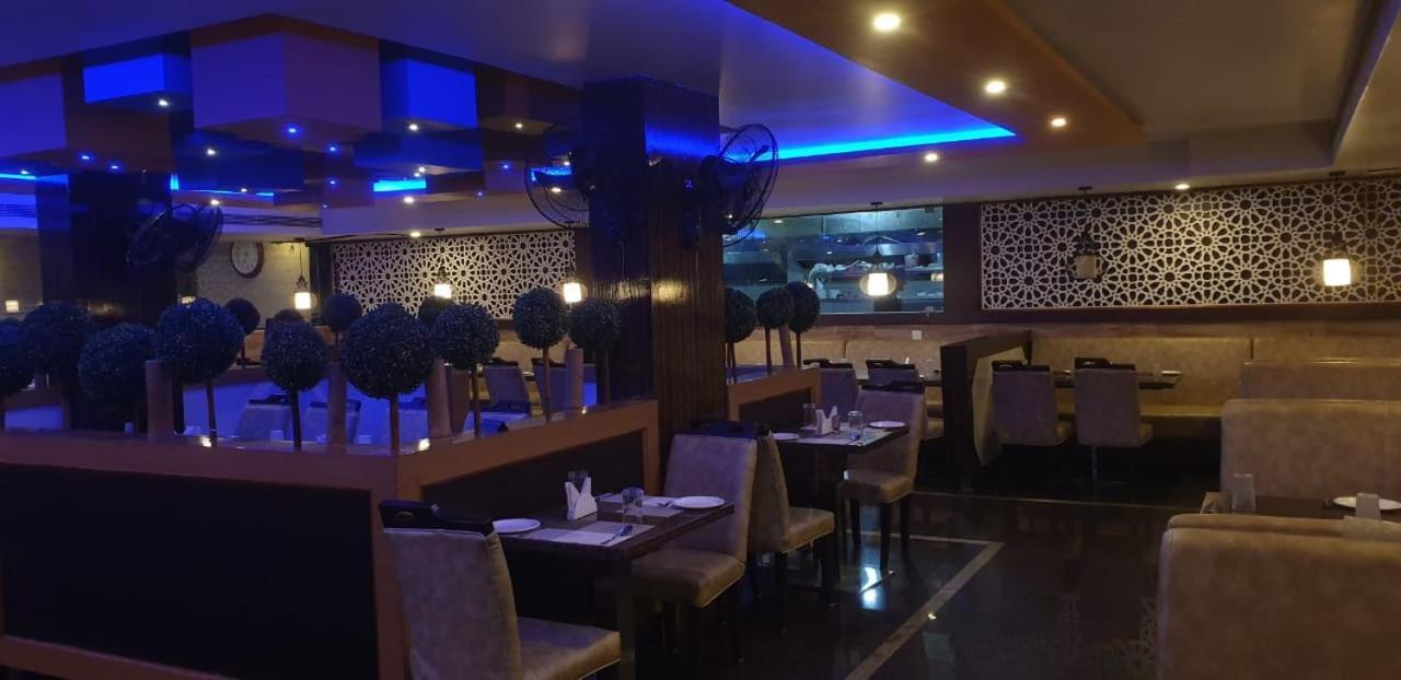 Suluru Hotel Fortune M R Grands מראה חיצוני תמונה