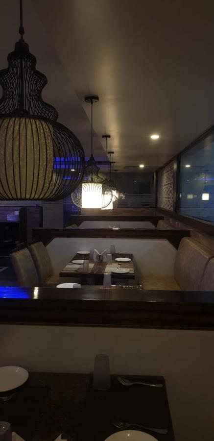 Suluru Hotel Fortune M R Grands מראה חיצוני תמונה