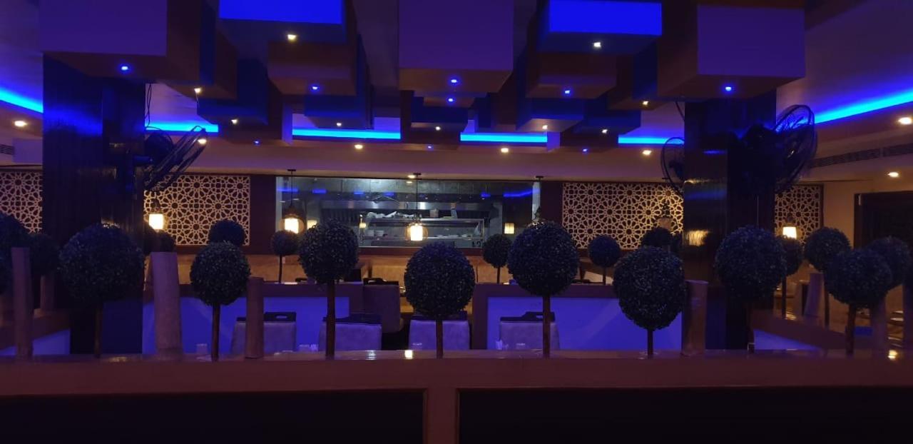 Suluru Hotel Fortune M R Grands מראה חיצוני תמונה