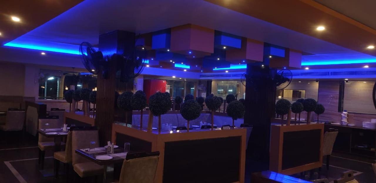 Suluru Hotel Fortune M R Grands מראה חיצוני תמונה