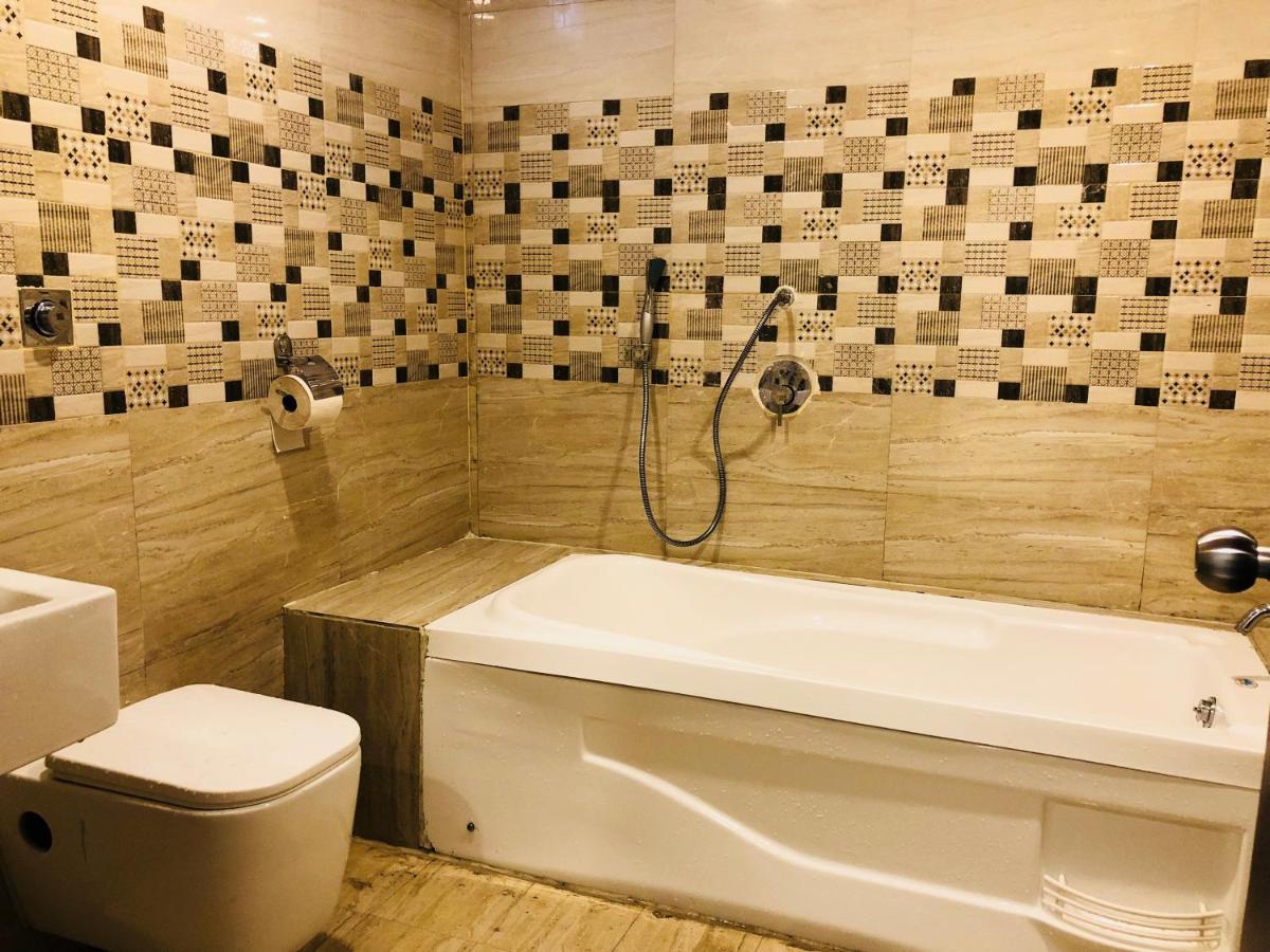 Suluru Hotel Fortune M R Grands מראה חיצוני תמונה