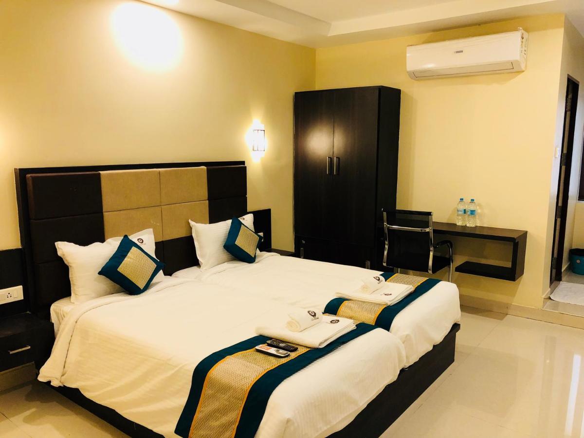 Suluru Hotel Fortune M R Grands מראה חיצוני תמונה