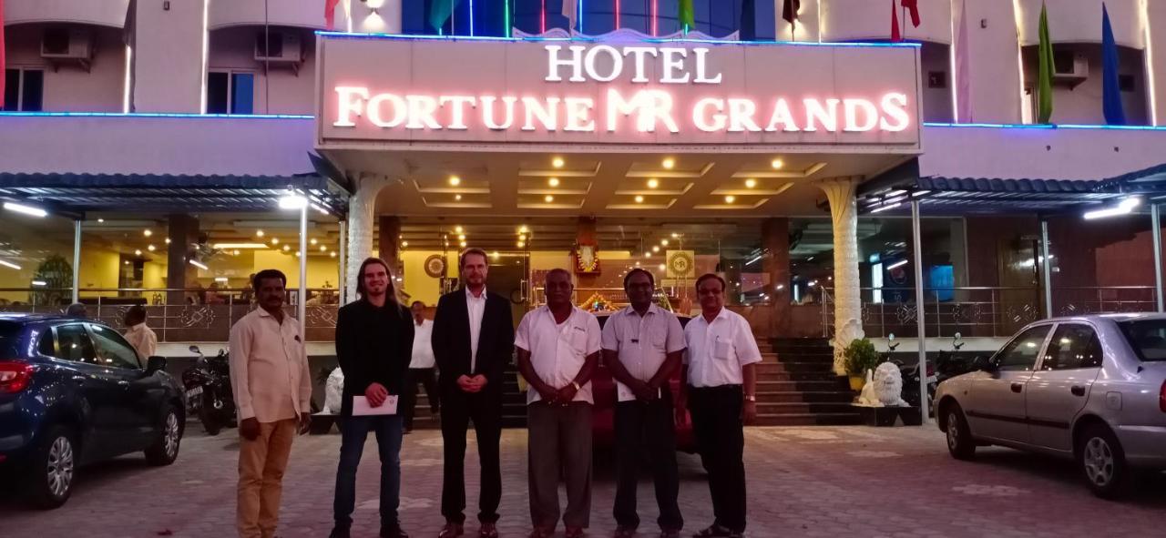 Suluru Hotel Fortune M R Grands מראה חיצוני תמונה